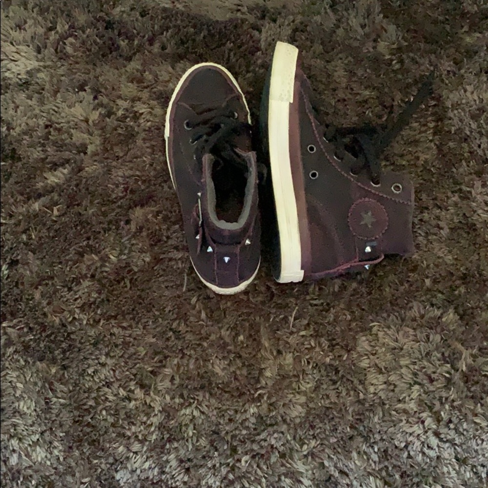 Purple converses